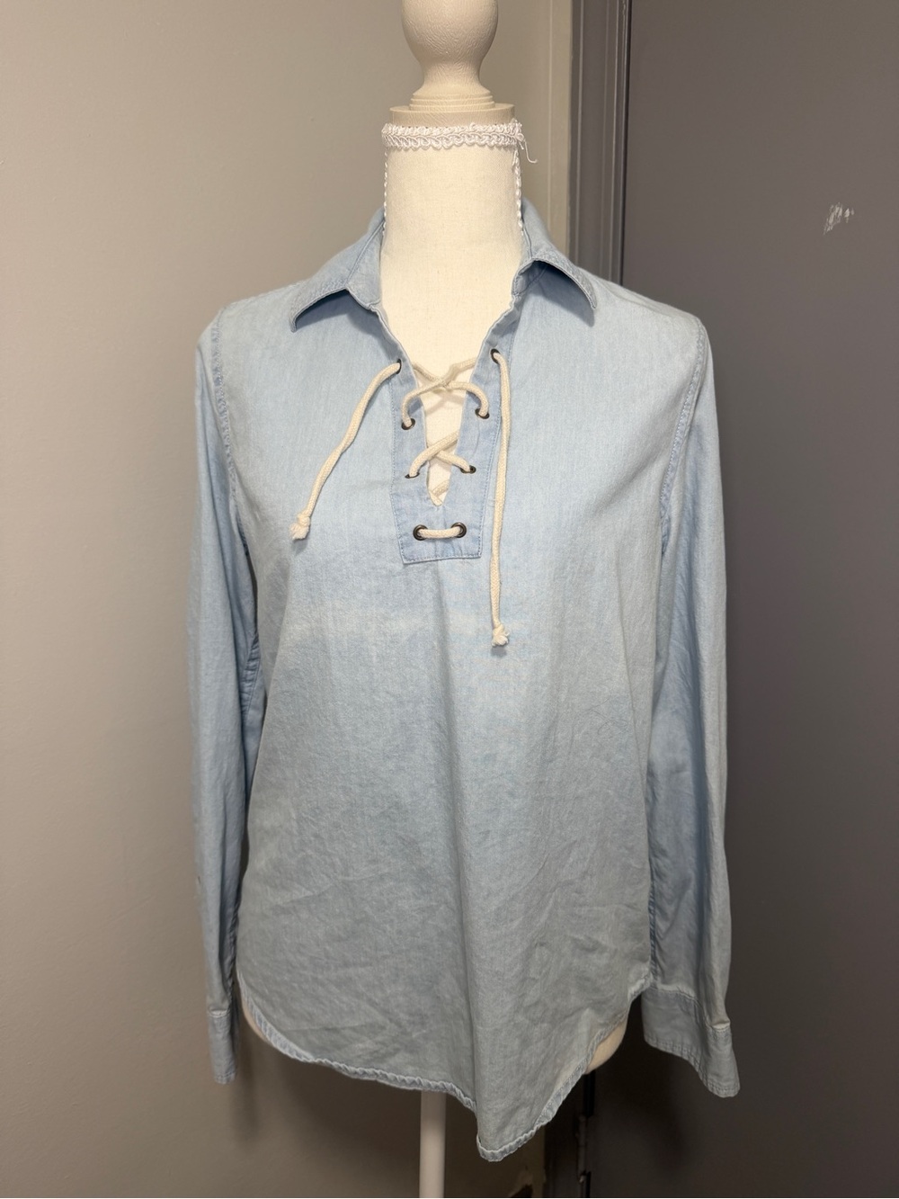 Cape Juby Light Blue Lace-Up Collared Shirt